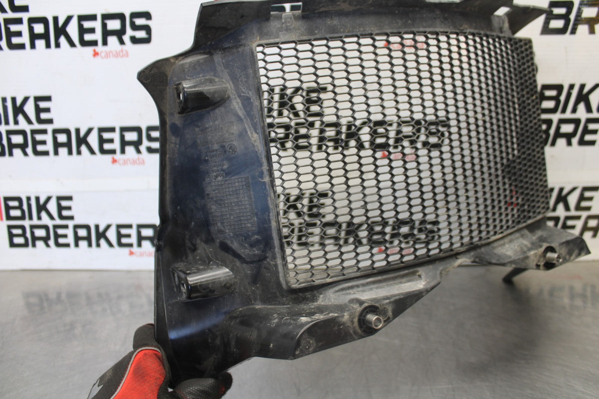 19 BMW F750GS ENGINE RADIATOR MOTOR COOLER COOLING RADIATER COVER GUARD BB938