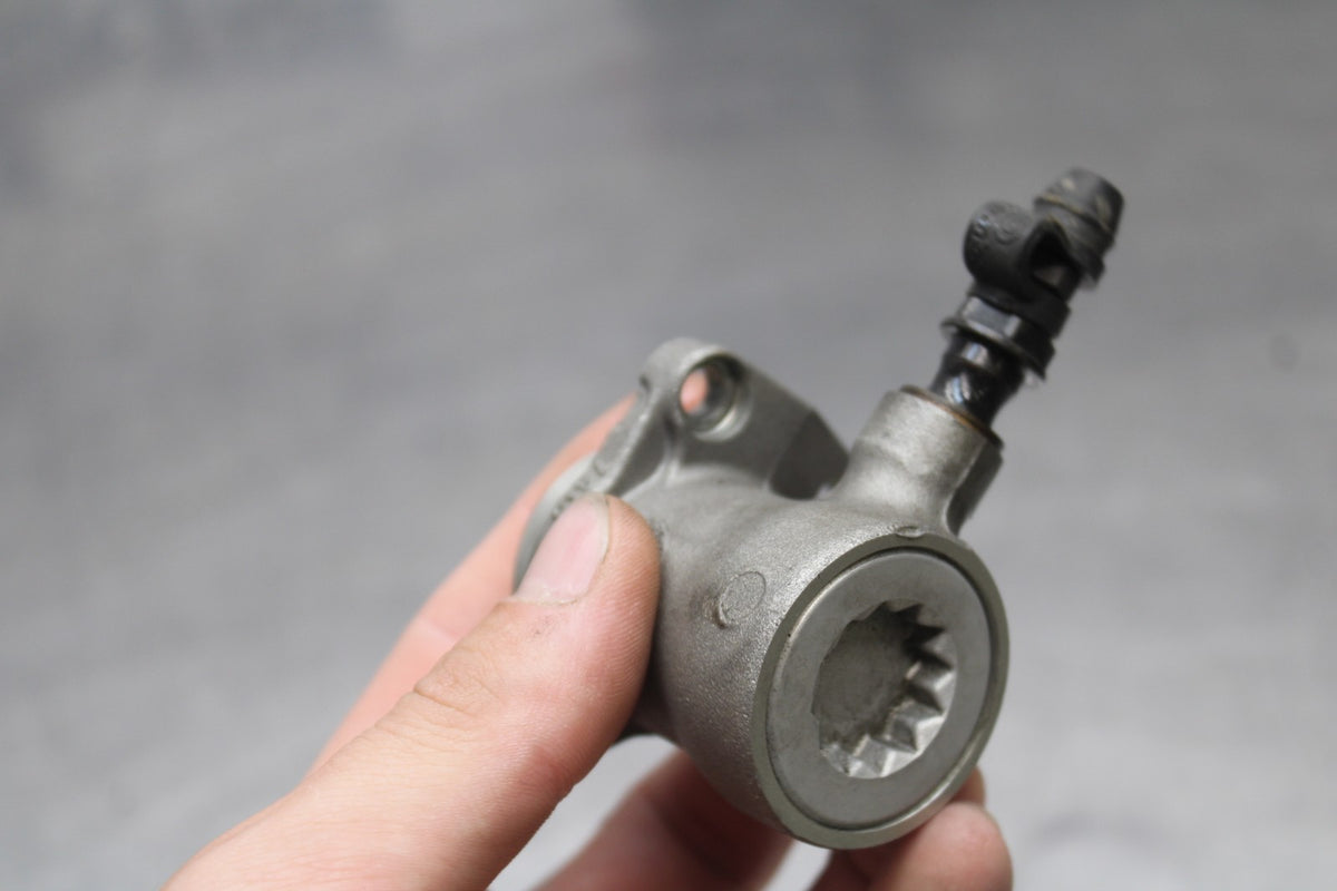 05 DUCATI SUPERSPORT 800 CLUTCH SLAVE PISTON CYLINDER BB913