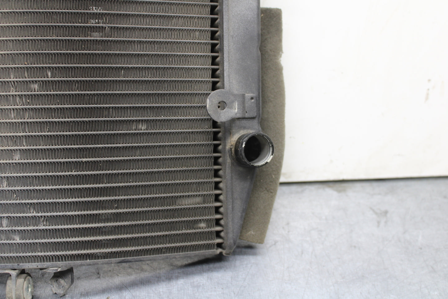 03-05 YAMAHA YZF R6  ENGINE RADIATOR MOTOR COOLER COOLING RADIATER BB751