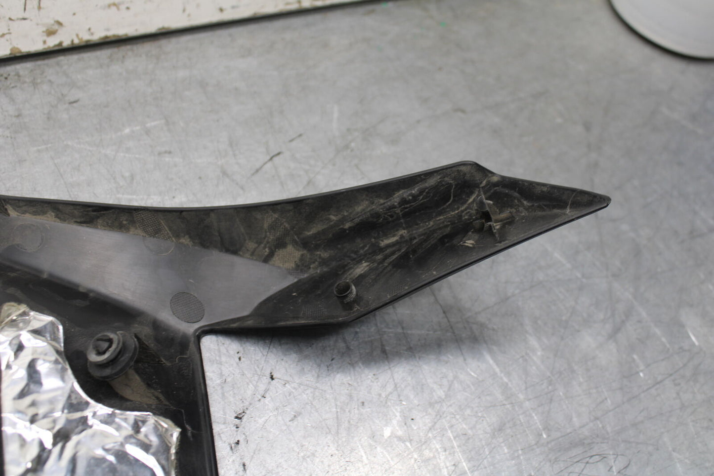 18-24 KAWASAKI NINJA 650 LEFT & RIGHT MID UPPER SIDE FAIRING COWL PLASTIC BB725