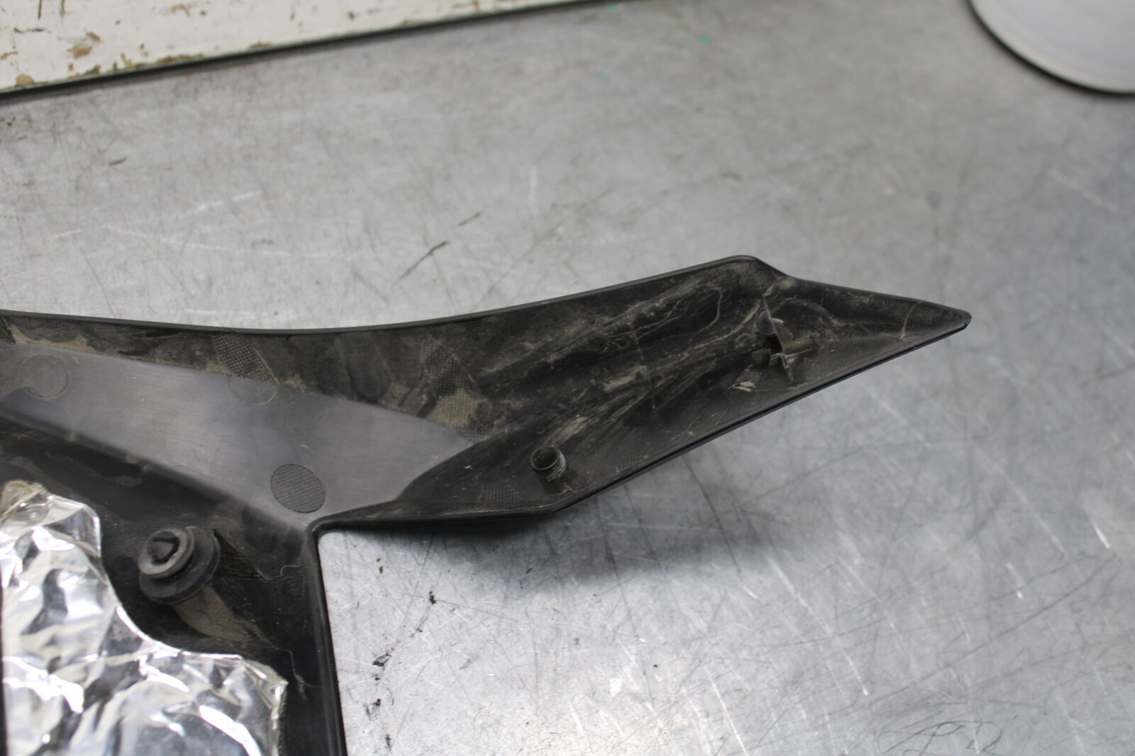 18-24 KAWASAKI NINJA 650 LEFT & RIGHT MID UPPER SIDE FAIRING COWL PLASTIC BB725