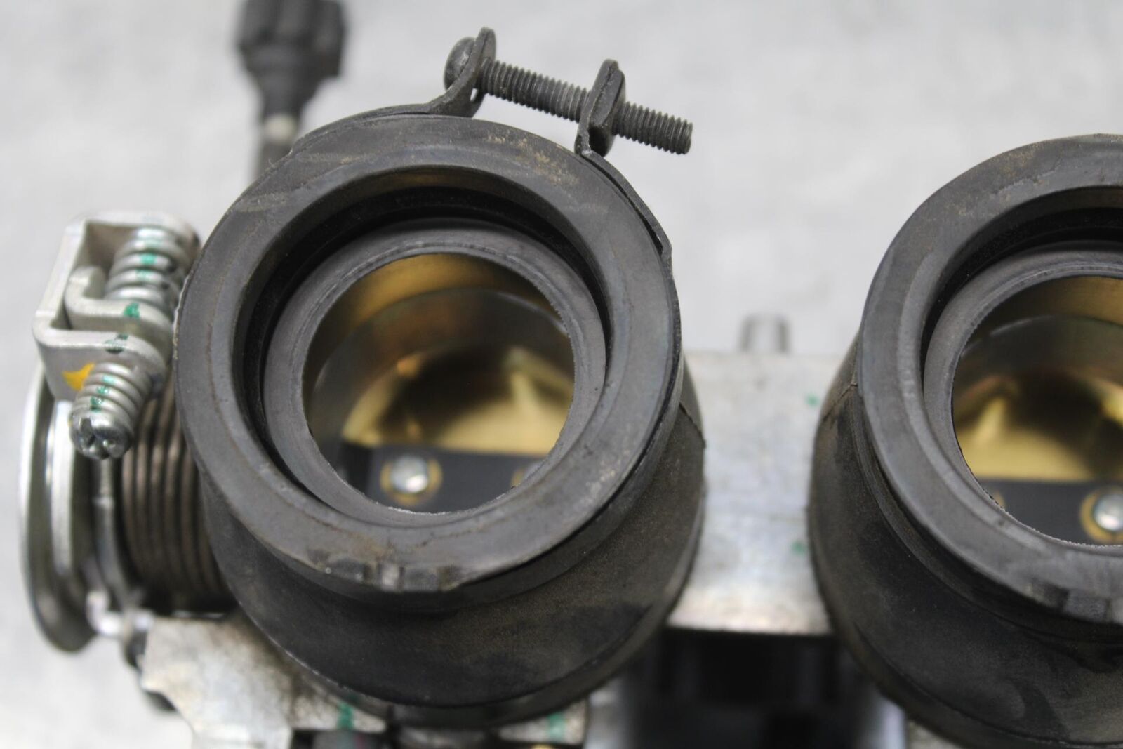 15-16 KAWASAKI EX300 MAIN FUEL INJECTORS / THROTTLE BODIES BB635