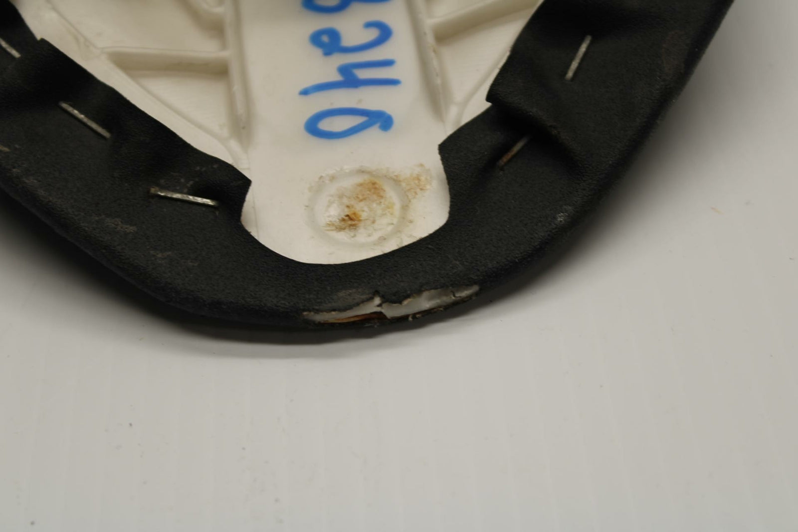 13-18 KAWASAKI NINJA ZX6R REAR BACK PASSENGER TANDEM SEAT PAD SADDLE BB240