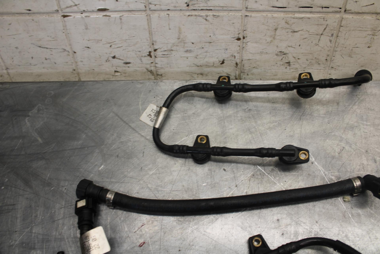 2010 Aprilia RSV1000R FUEL HOSE GAS LINE TUBE PIPE BB513