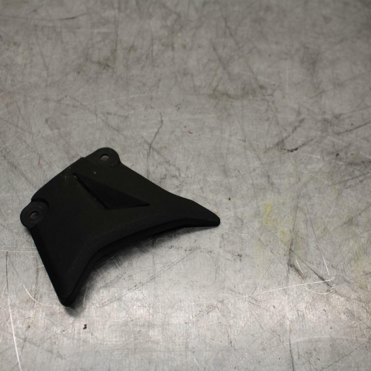 10-13 KAWASAKI Z1000 THROTTLE CABLE LINE COVER  BB421