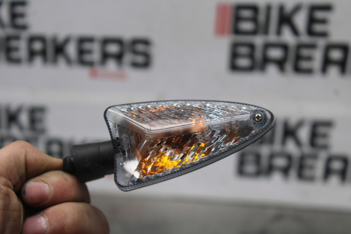 20-23 BMW F900R RIGHT FRONT TURN SIGNAL LIGHT INDICATOR BB923