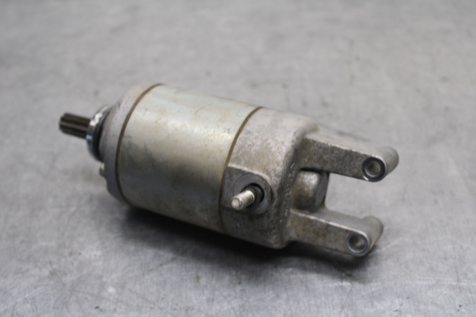 08-09 YAMAHA YZF R6S ENGINE STARTING STARTER MOTOR -DC 12V  BB690