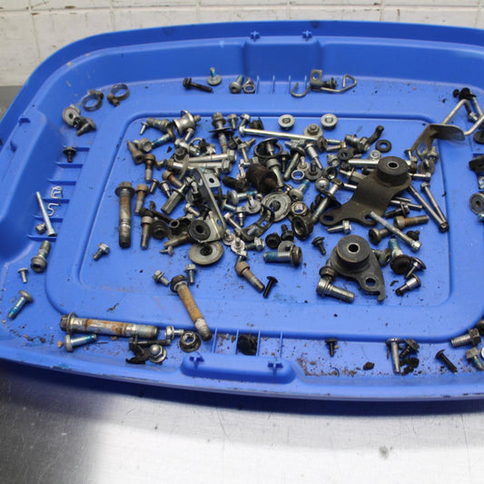 11-21 SUZUKI GSXR750 LEFTOVER MOUNTING BOLTS HARDWARE MOTOR SCREWS BB486