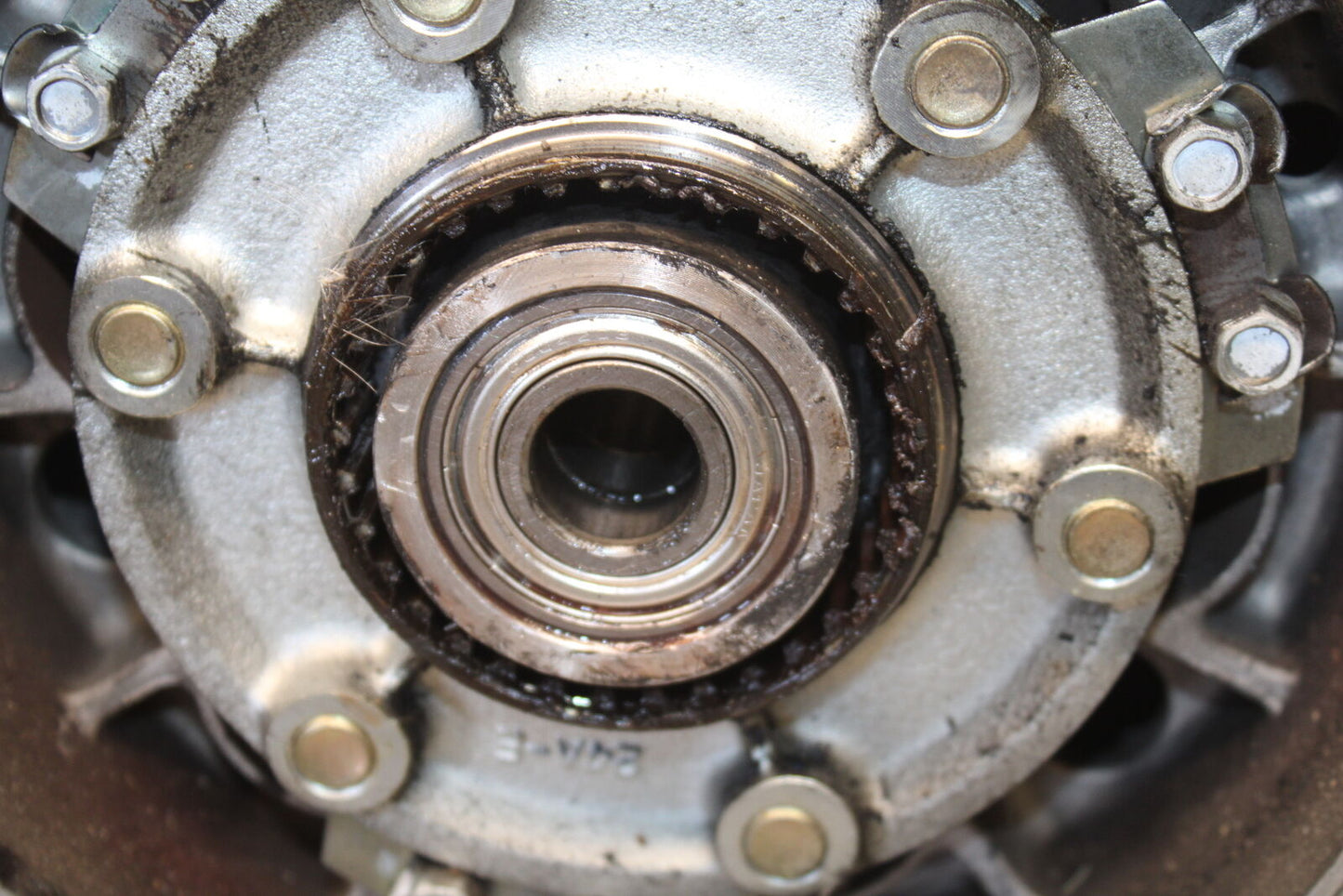 05-09 SUZUKI BOULEVARD C90 REAR WHEEL BACK RIM BB692