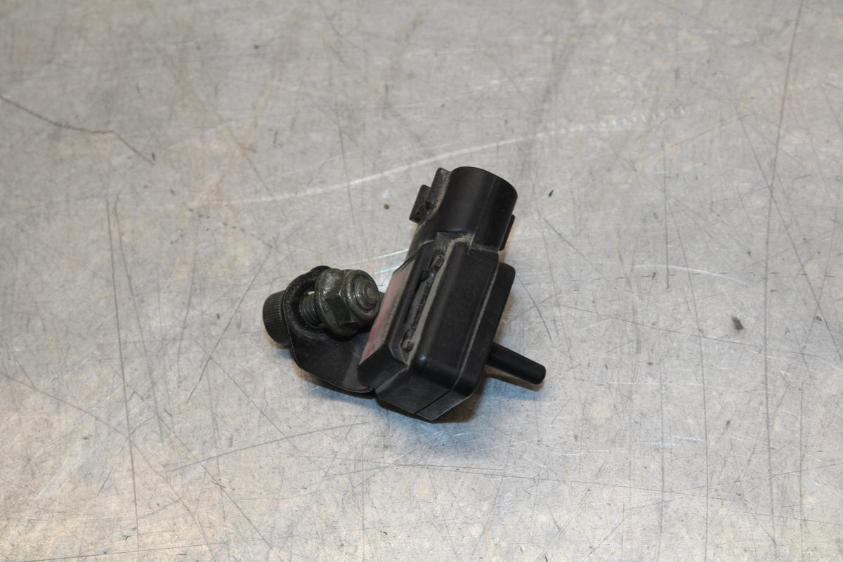 2001 Suzuki GSXR600 MAP MASS AIR FLOW PRESSURE SENSOR 15620-35F00 BB59