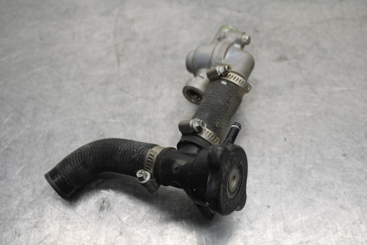 15-16 KAWASAKI EX300 THERMOSTAT ENGINE COOLANT WITH HOUSING BB635