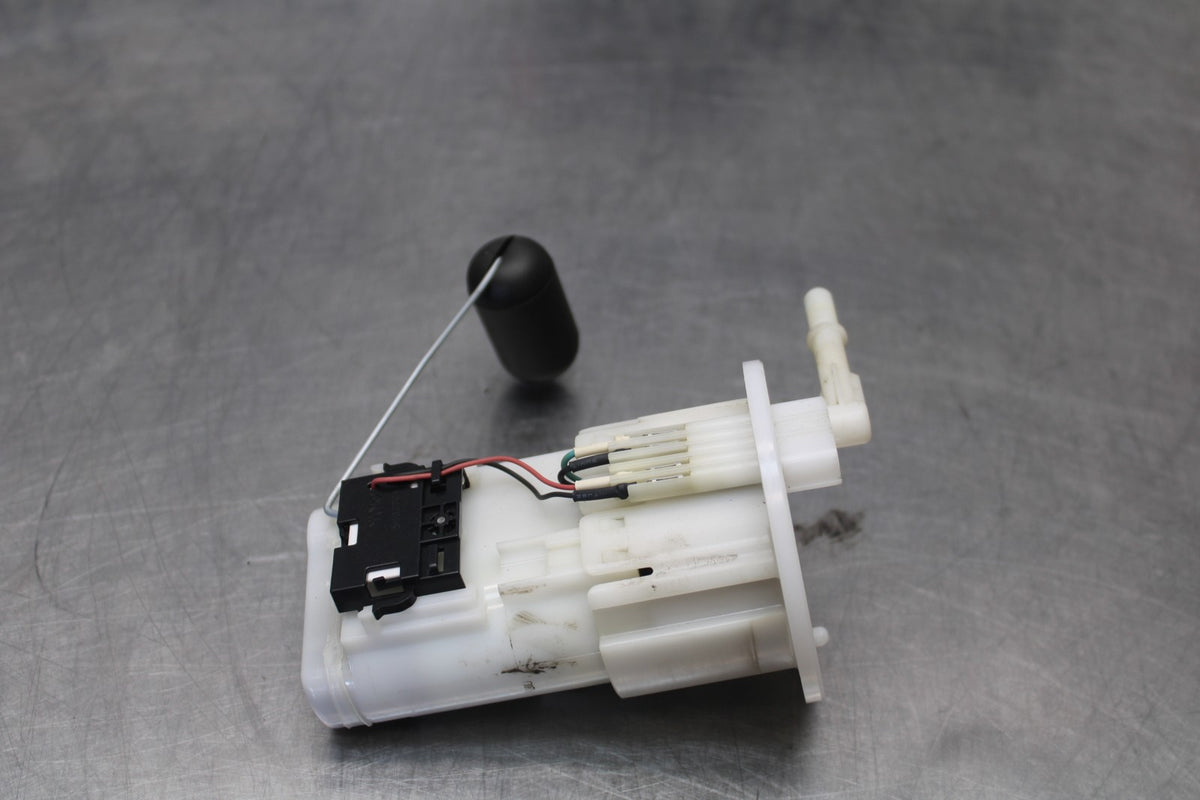 15-17 YAMAHA FJ09 FUEL PUMP GAS PETROL SENDER UNIT BB906