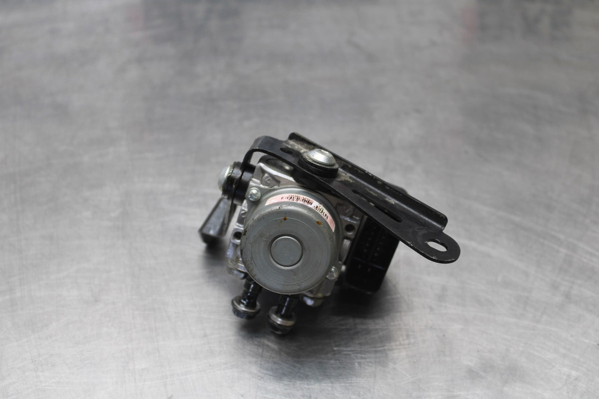 23-26 KAWASAKI NINJA ZX4RR ABS PUMP UNIT MODULE BB872