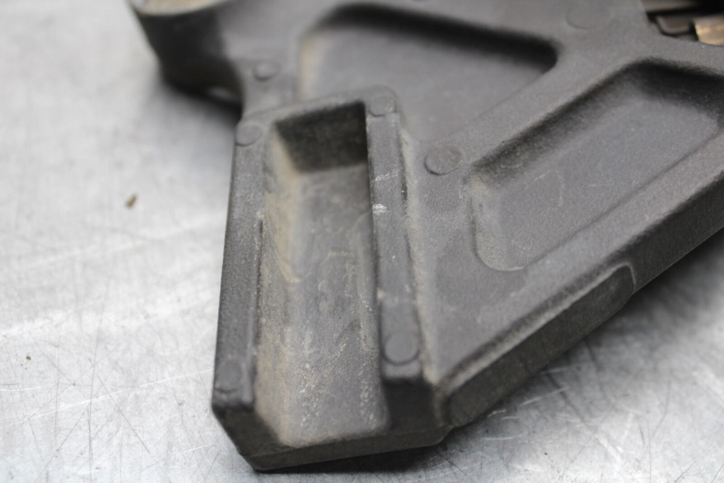 16 KAWASAKI NINJA ZX10R REAR BRAKE CALIPER W MOUNT BRACKET 43080-0097-DJ BB650