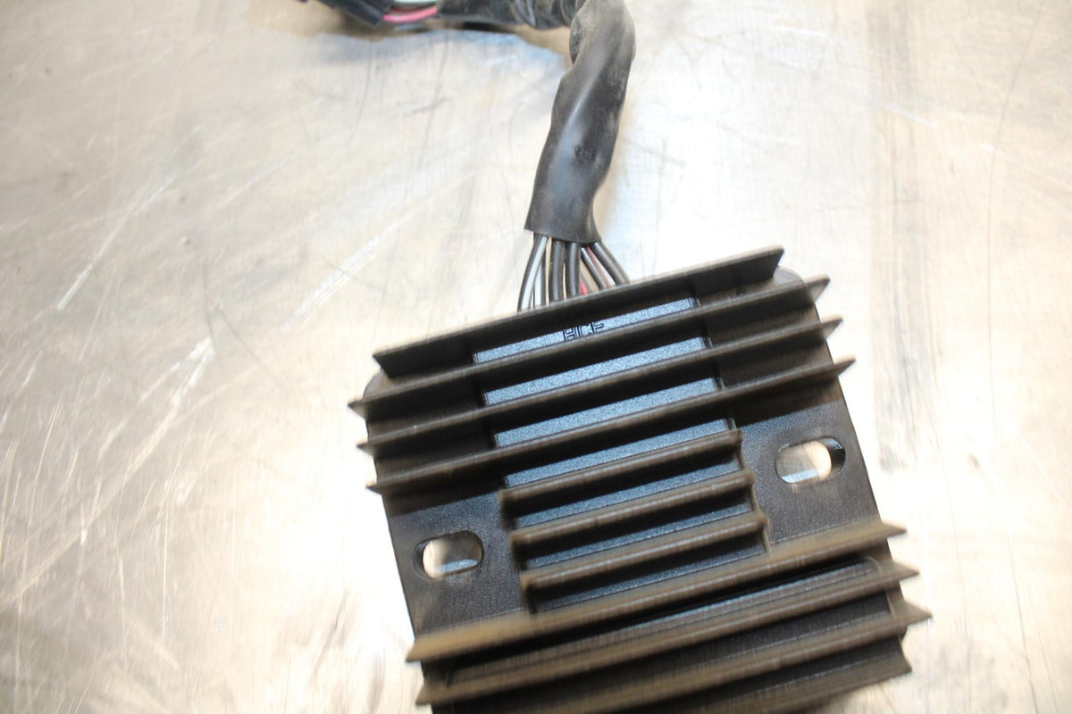 17-23 SUZUKI GSXR 250 GSX250RL8 RECTIFIER VOLTAGE REGULATOR BB490