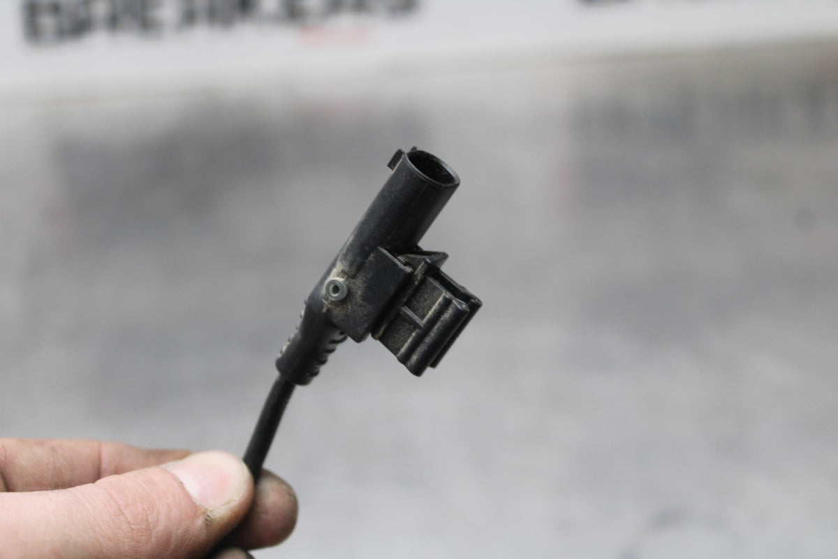 19 MOTO GUZZI V7 III REAR ABS BRAKE SENSOR BB831