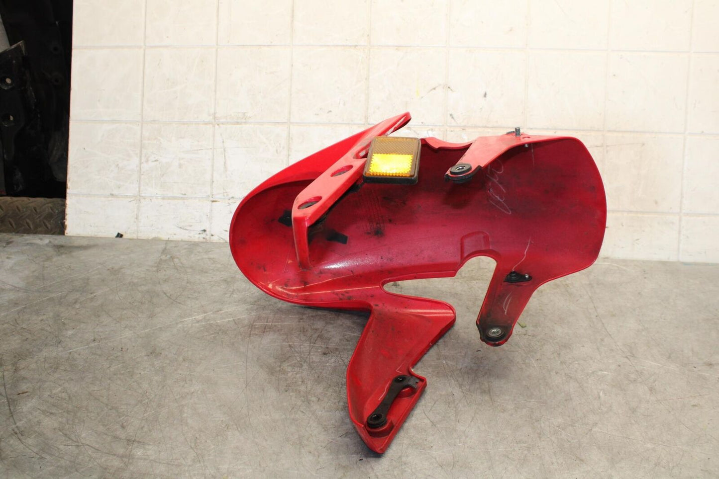 07-12 HONDA CBR600RR FRONT WHEEL FENDER COWL FAIRING 61100-MFJ-D00ZK BB542