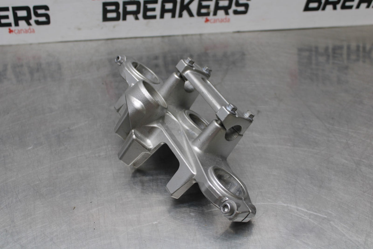 06 KAWASAKI NINJA 650 EX650 FORKS UPPER TRIPLE TREE CLAMP BB823