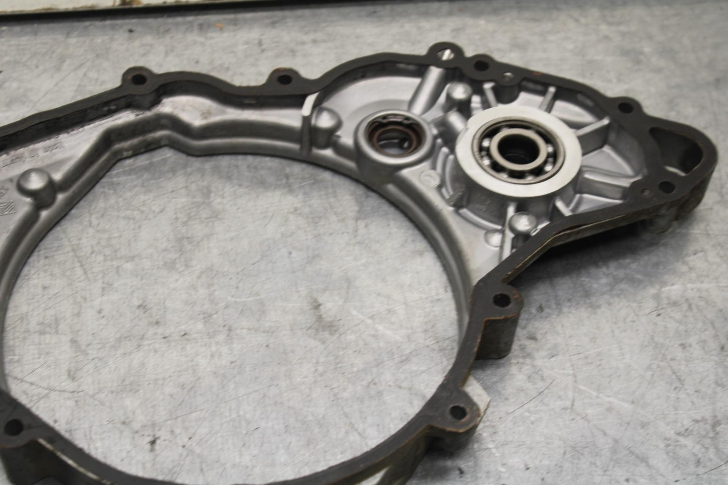 13 KTM 350 SXF ENGINE INNER MOTOR CLUTCH COVER BB104