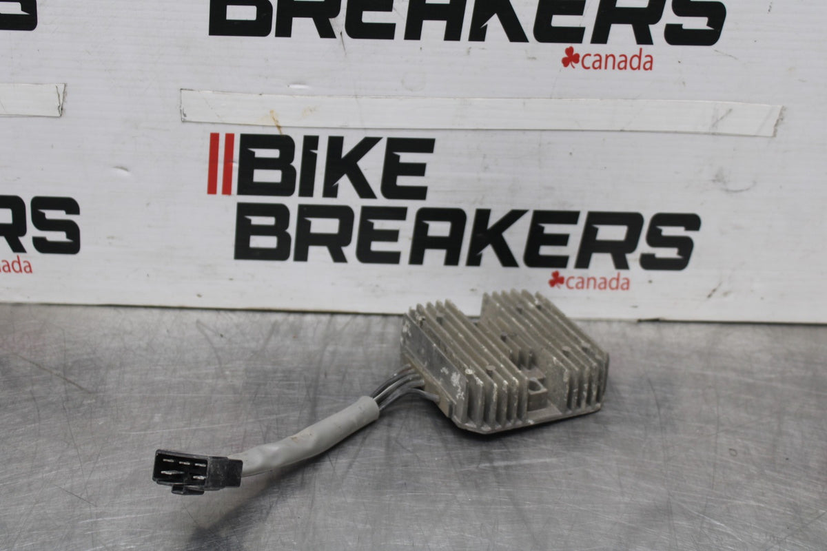 97-00 SUZUKI GSXR600 SRAD RECTIFIER VOLTAGE REGULATOR BB921