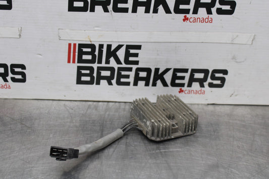 97-00 SUZUKI GSXR600 SRAD RECTIFIER VOLTAGE REGULATOR BB921