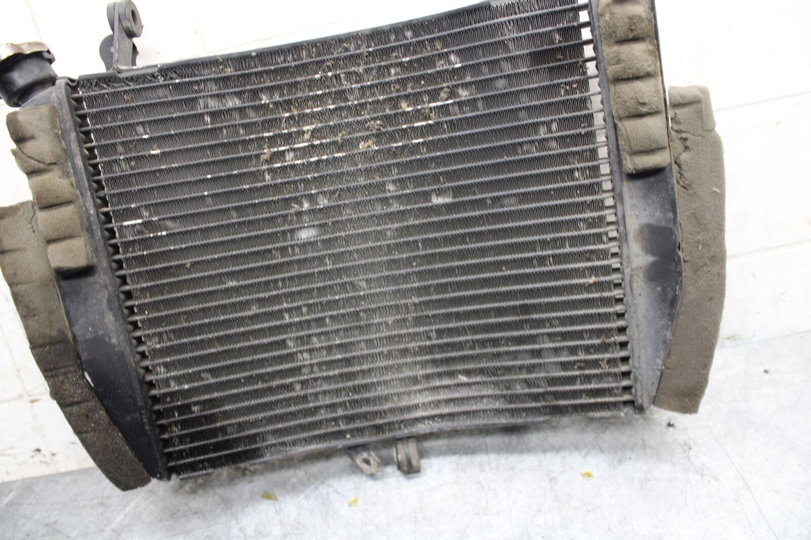 2003 Yamaha YZF R6 ENGINE RADIATOR MOTOR COOLER COOLING RADIATER BB539