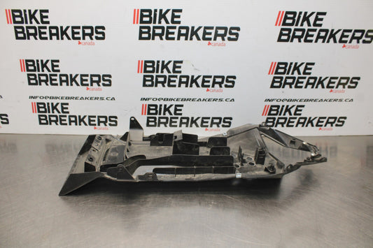 18-26 KAWASAKI Z400 REAR BACK TAIL UNDERTAIL FAIRING COWL FENDER BB852