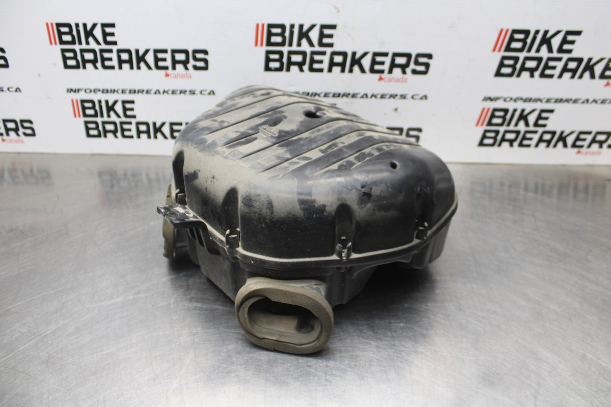 01-03 SUZUKI GSXR600 AIRBOX AIR INTAKE FILTER BOX BB841