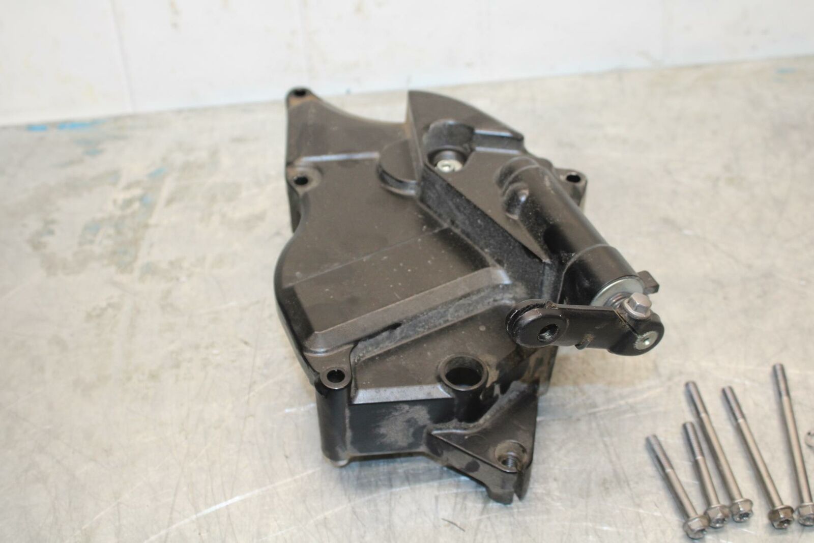 15-21 SUZUKI GSXR600 ENGINE SPROCKET COVER BB418