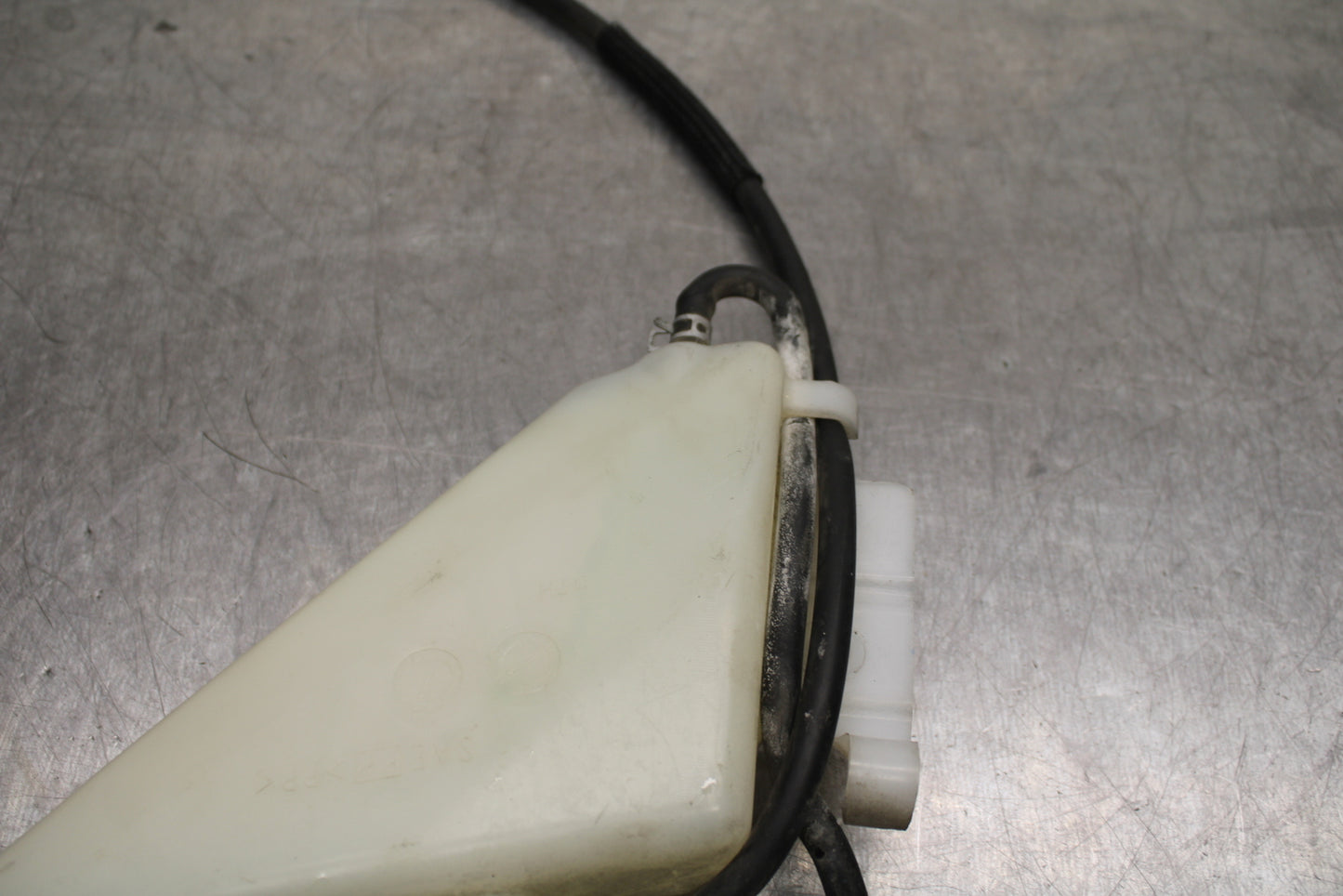08-10 SUZUKI GSXR 600 COOLANT WATER TANK RESERVOIR BOTTLE BB753