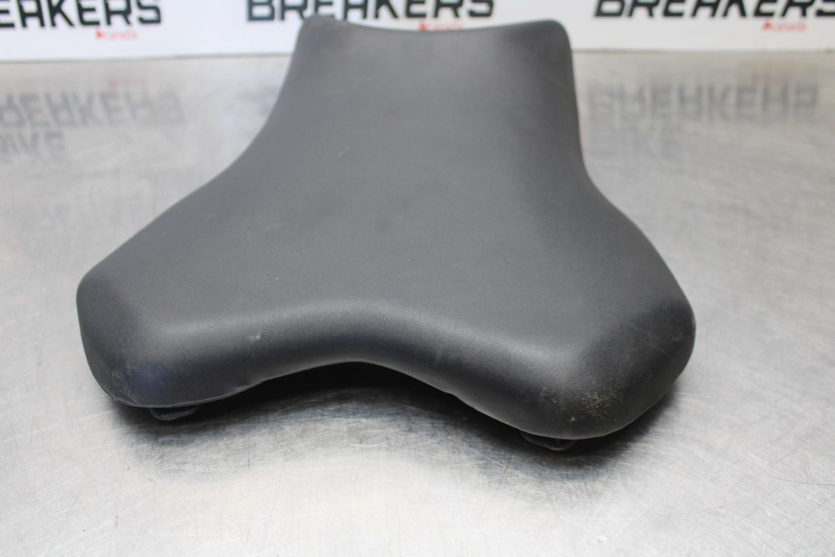06-07 YAMAHA YZF R6 FRONT DRIVERS SEAT PAD SADDLE PILLION BB763
