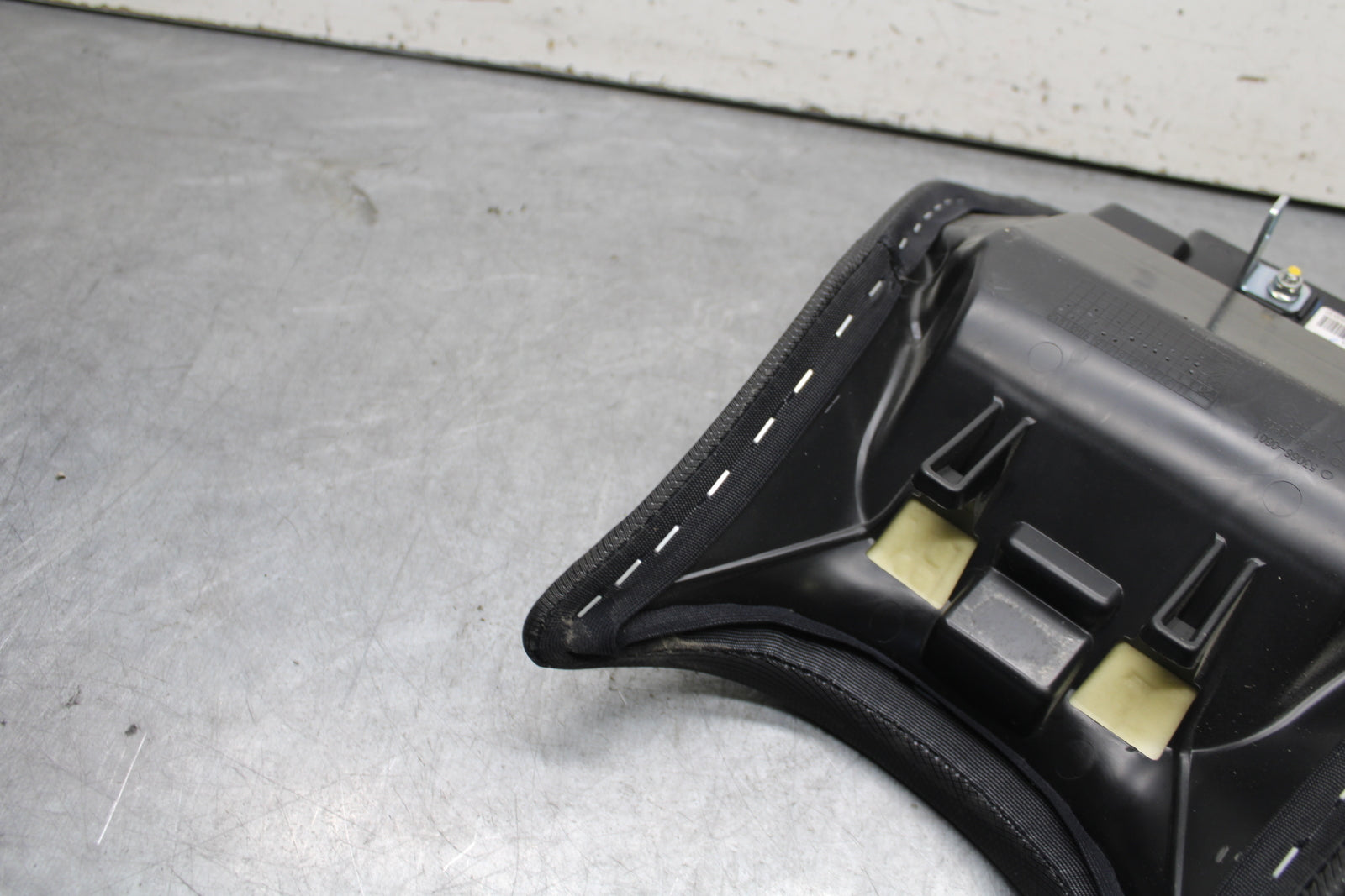 18-23 KAWASAKI NINJA 400 FRONT DRIVERS SEAT PAD SADDLE PILLION BB660