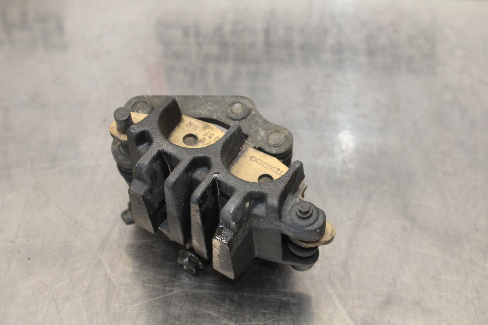 08 KAWASAKI VULCAN 900 FRONT BRAKE CALIPER BB184