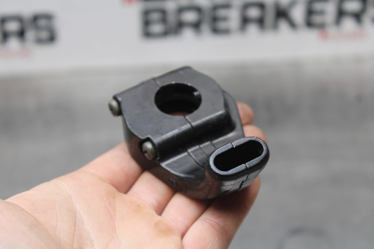 00-02 KAWASAKI NINJA ZX6R THROTTLE CABLE LINE HOUSING GUIDE BB750