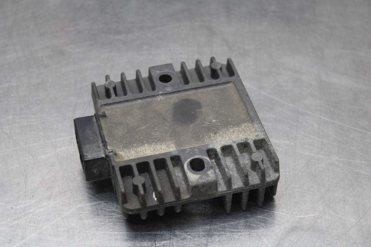 05 YAMAHA YZF R6 RECTIFIER VOLTAGE REGULATOR BB858