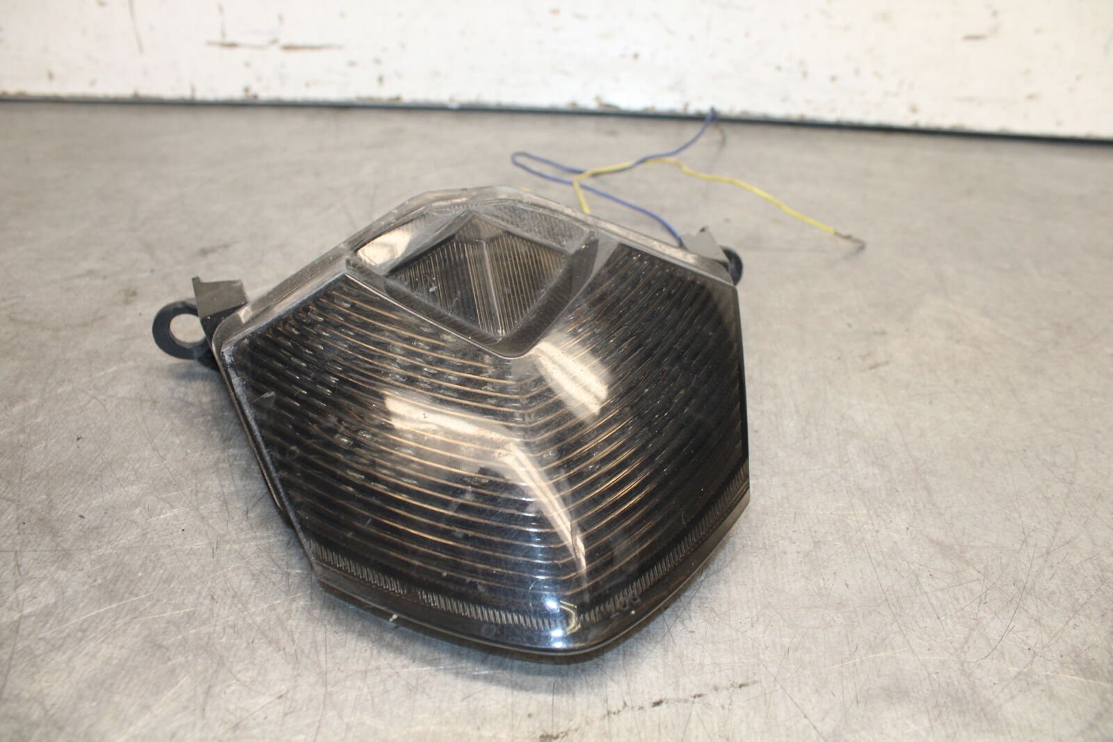 09-12 KAWASAKI NINJA ZX6R AFTERMARKET REAR TAIL TAILLIGHT BACK BRAKE LIGHT BB698