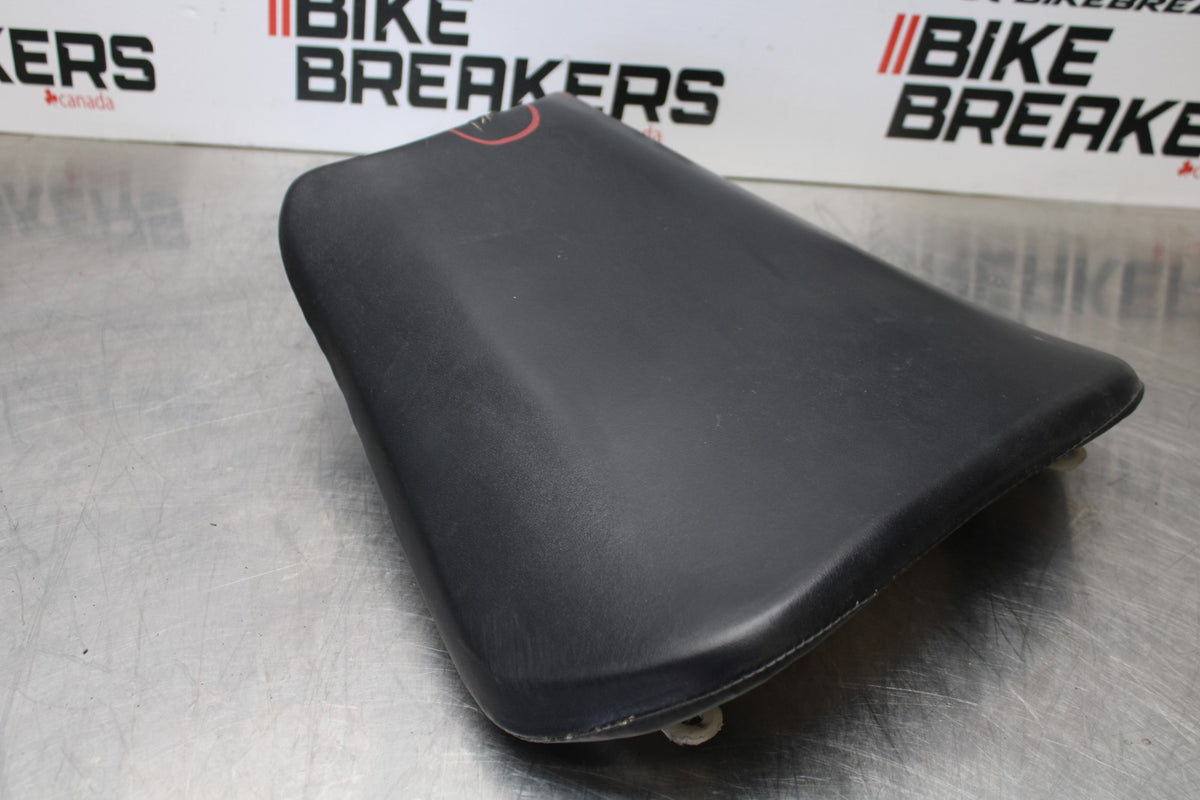 01-06 HONDA CBR600F4I FRONT DRIVERS SEAT PAD SADDLE PILLION BB185