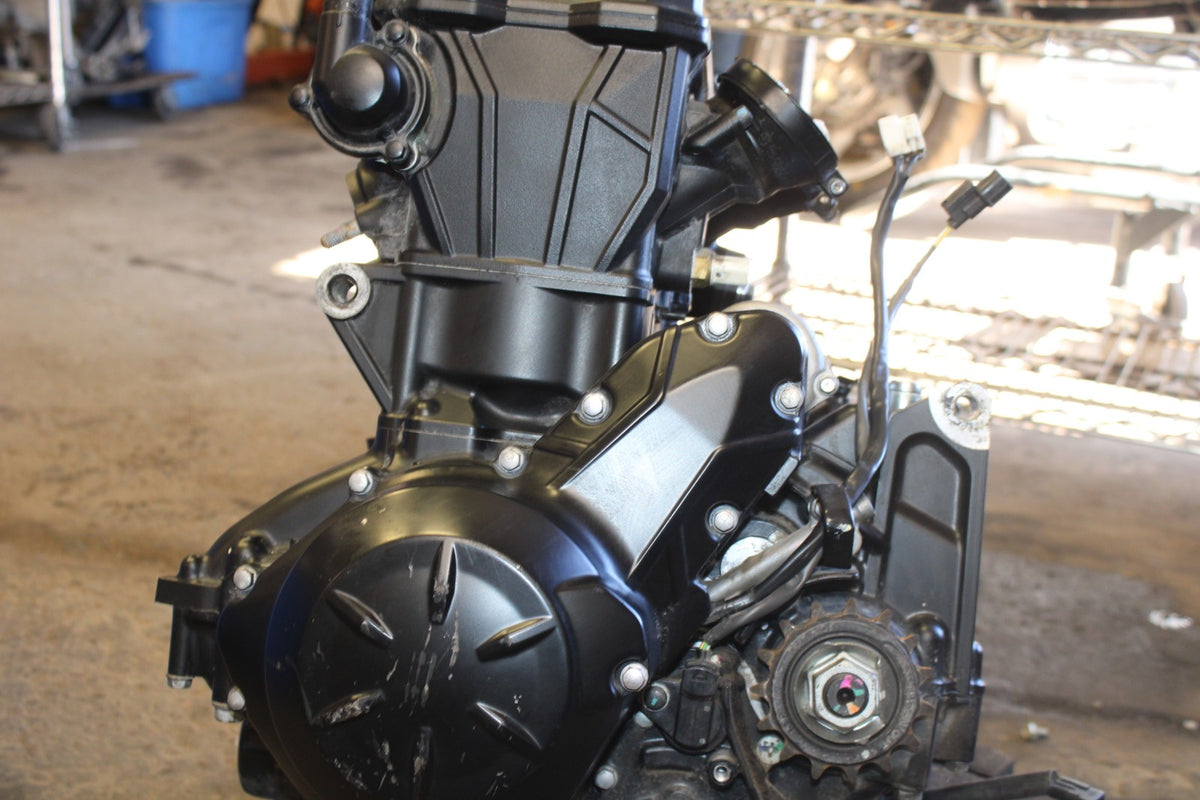 23 KAWASAKI NINJA 650 EX650 ENGINE MOTOR ONLY 2,873KM!! BB920