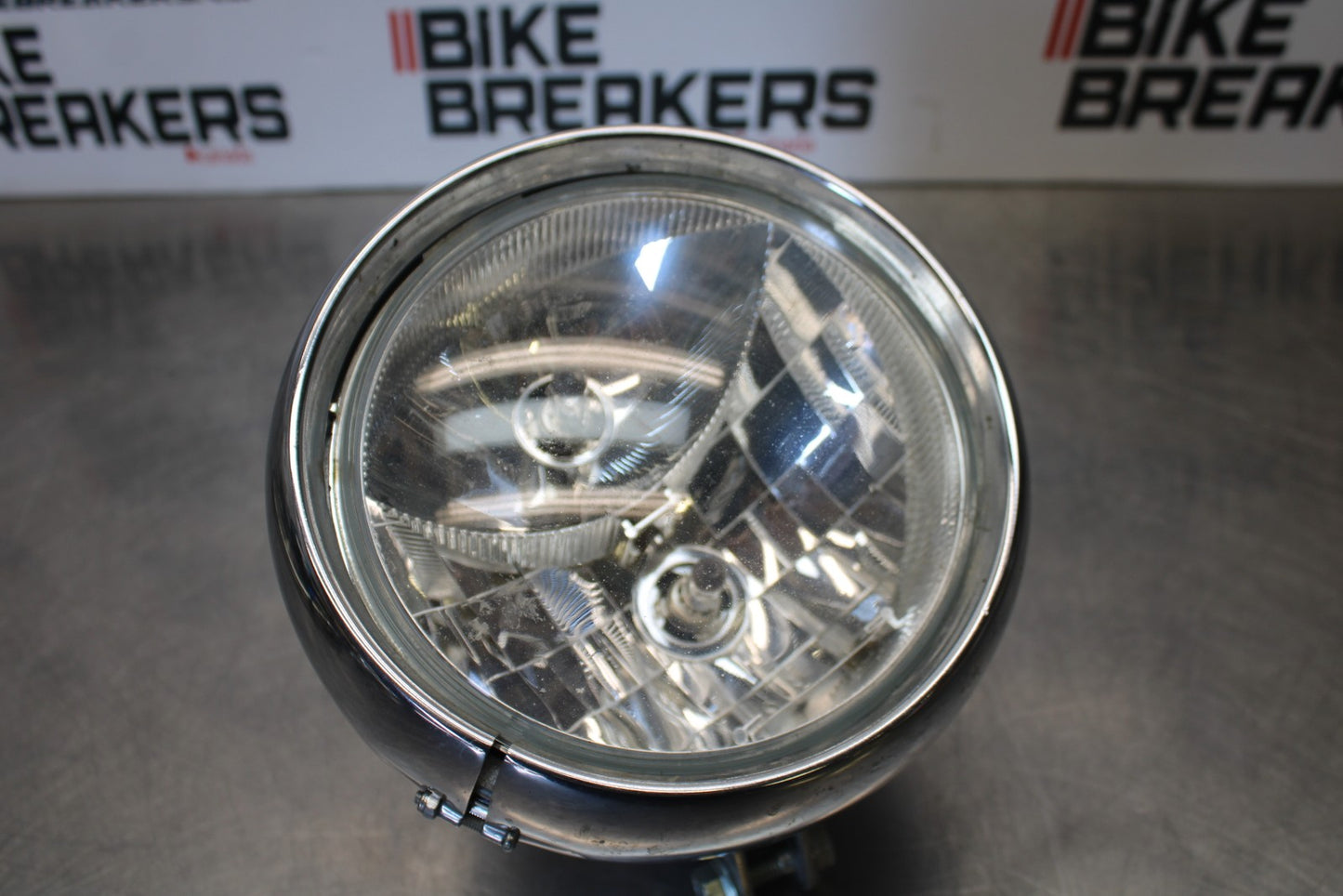 05-06 VICTORY KINGPIN DELUXE SINGLE HEADLIGHT HEAD LAMP LIGHT BB195