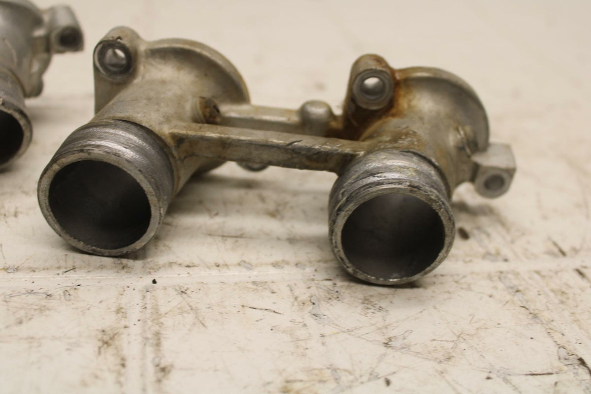 72 HONDA CB500 K1 INTAKE MANIFOLD BB24