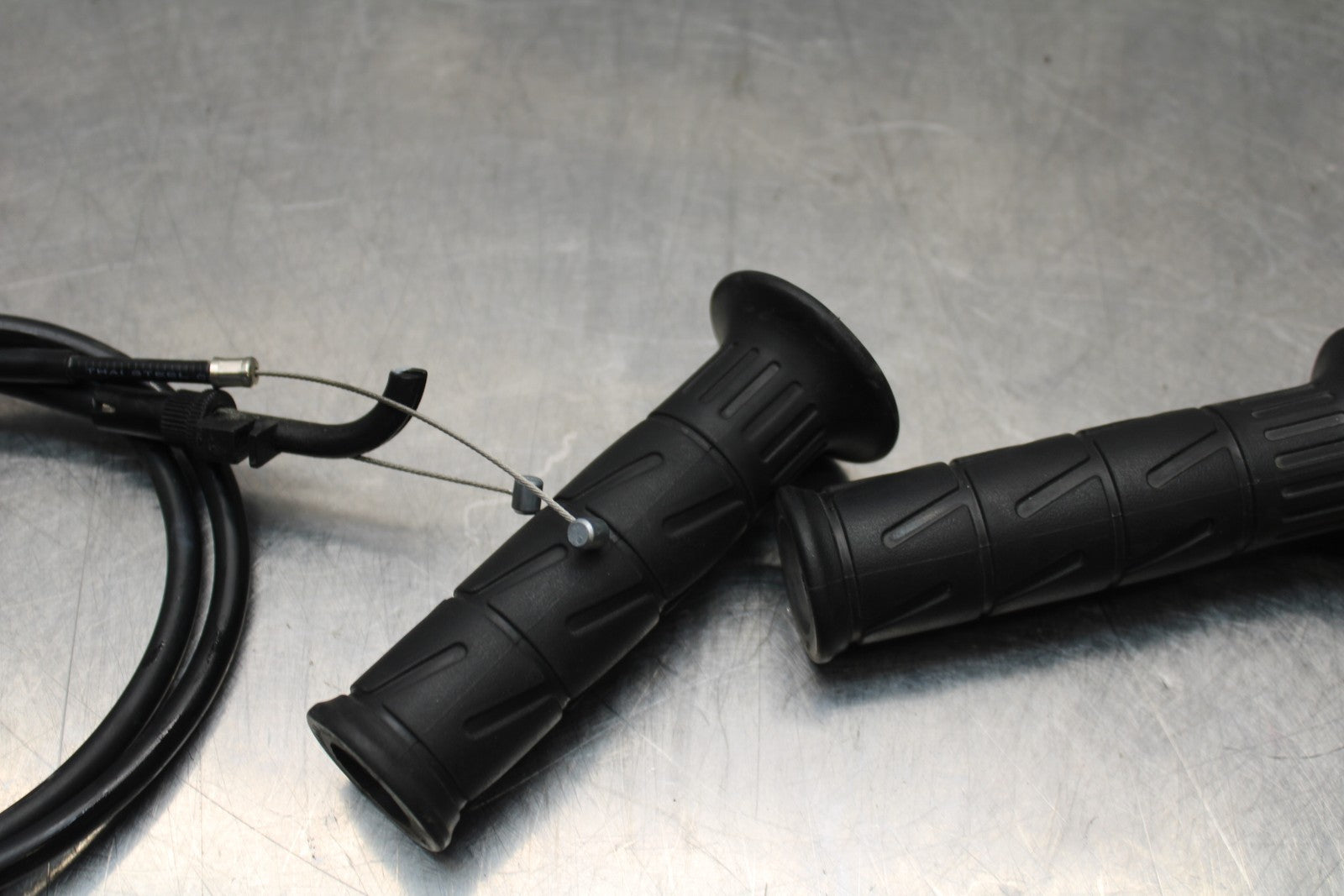 13-17 KAWASAKI NINJA 300 EX300 ABS THROTTLE CABLES LINES BB187