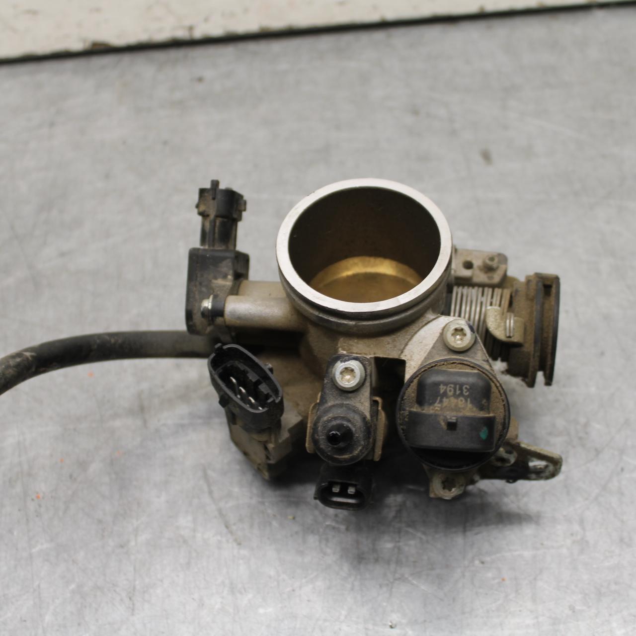 16-24 KTM 390 RC MAIN FUEL INJECTORS / THROTTLE BODIES BB648