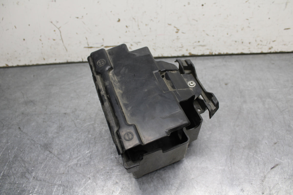 10-13 HONDA SHADOW RS 750 VT750RS BATTERY TRAY BOX HOLDER BB718