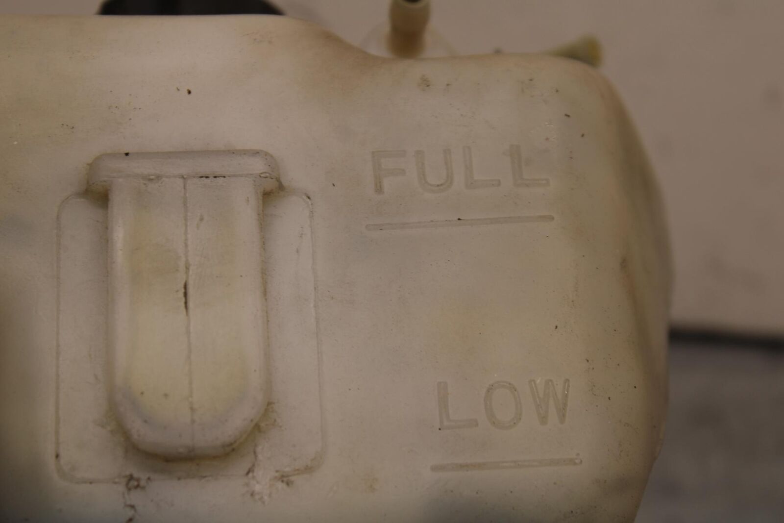 1998 Yamaha Vmax 1200 VMX1200 COOLANT WATER TANK RESERVOIR BOTTLE BB620