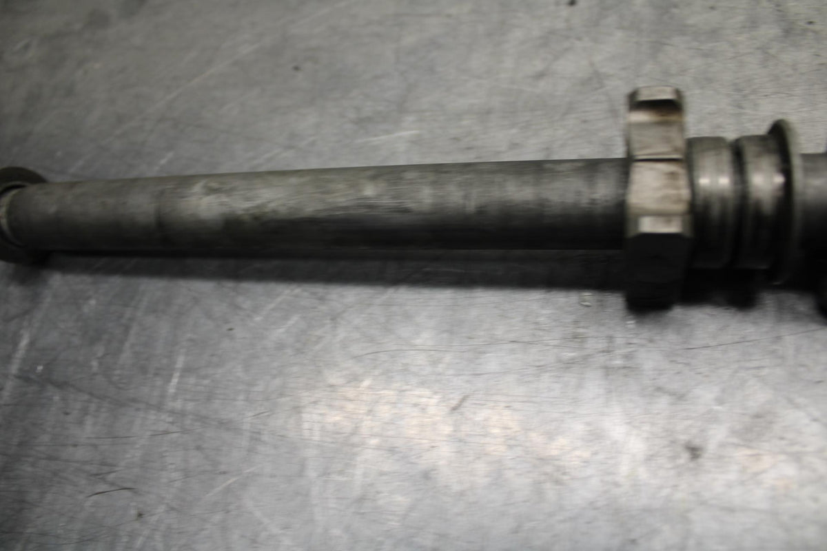 06-07 HONDA CBR1000RR REAR AXLE WHEEL RIM PIVOT BOLT AXEL 42301-MEL-000 BB99
