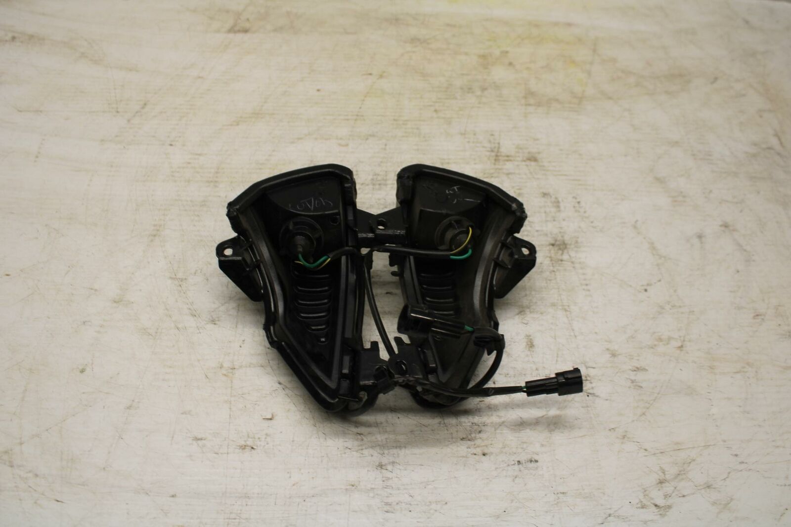 11-12 KAWASAKI NINJA 400 EX400 C FRONT LEFT RIGHT TURN SIGNALS LIGHT BB358