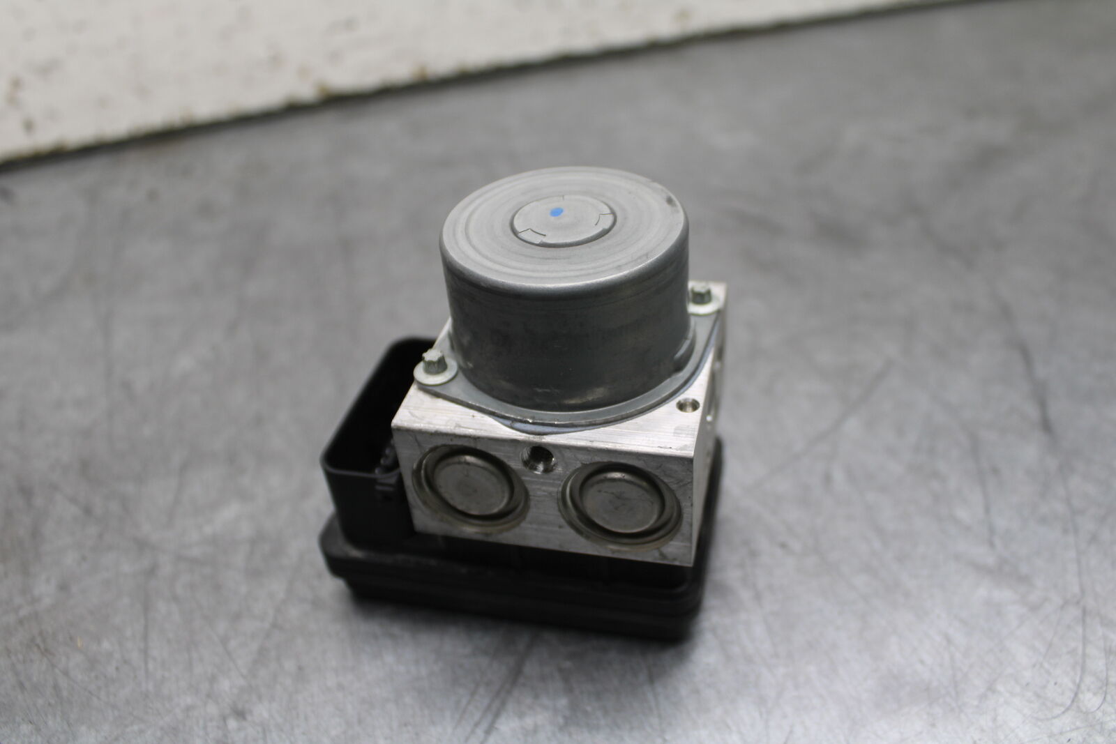 18-24 KAWASAKI NINJA 650 ABS PUMP UNIT MODULE BB725