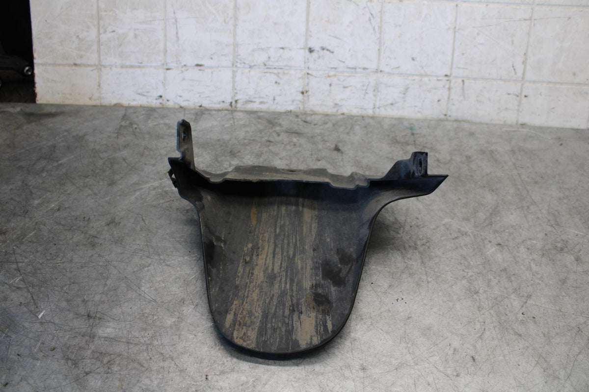 06-07 SUZUKI GSXR600 REAR BACK WHEEL TIRE HUGGER FENDER  BB543