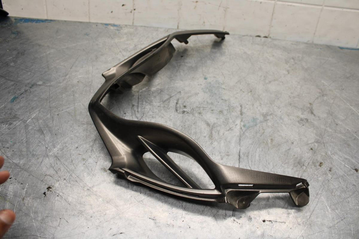 09-16 SUZUKI GSXR1000 FRONT CENTER COWL FAIRING BB439
