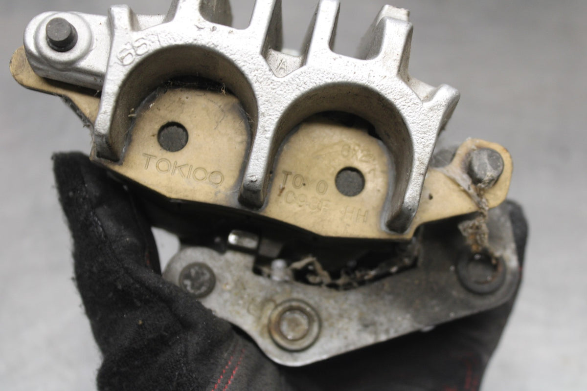 97 KAWASAKI VULCAN 1500 VN1500D CLASSIC RIGHT FRONT BRAKE CALIPER BB936